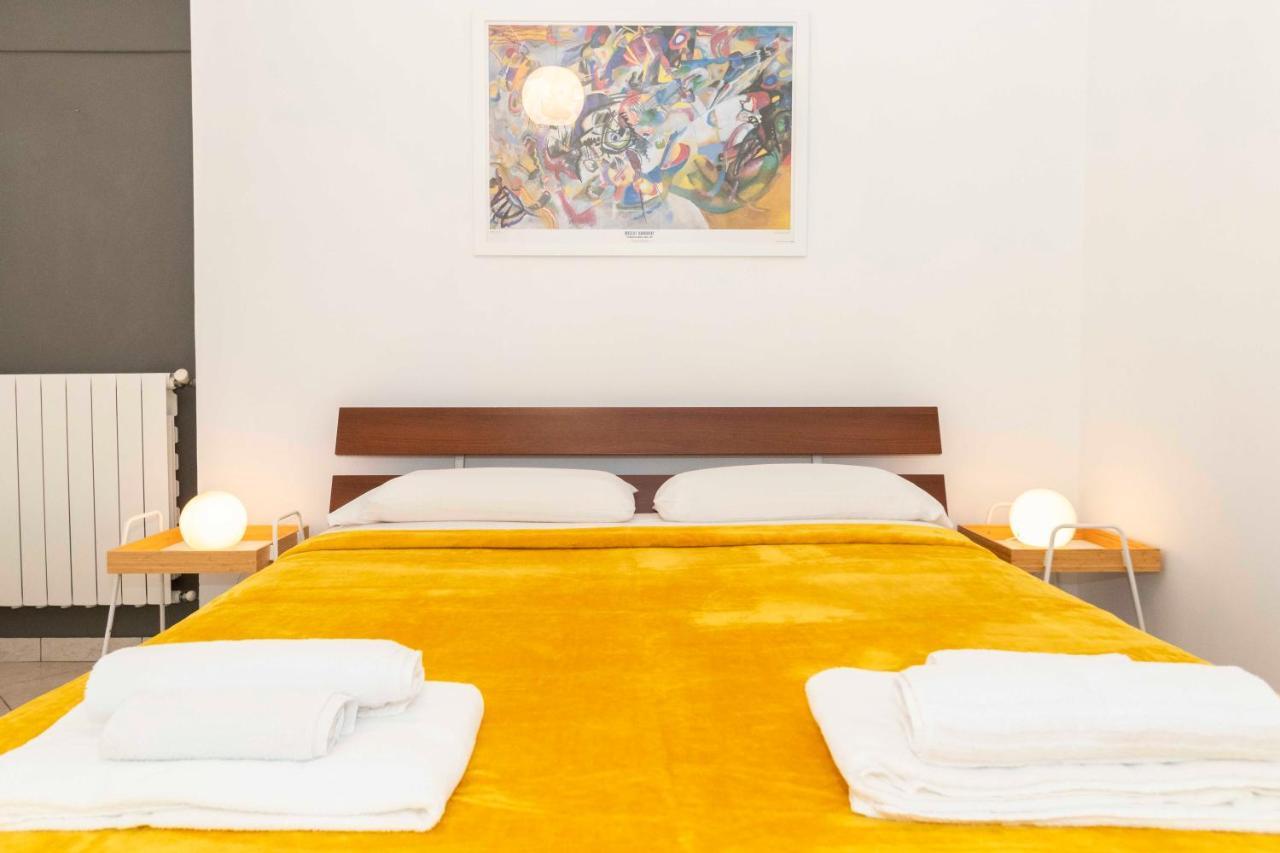 Colourful Flat San Donato Appartement Turijn Buitenkant foto